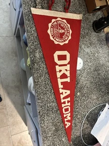 Seltener antiker University of Oklahoma rot/weiß Filz Wimpel - Pennant Co - Bild 1 von 3