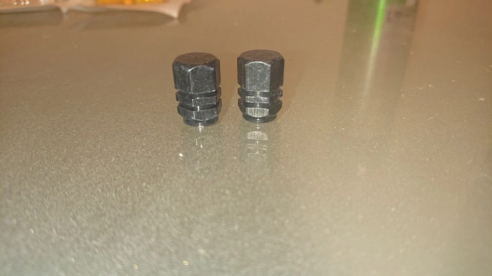 Ventiel Kappen Yamaha Aerox Piaggio Aprilia Peugeot Cpi Keeway - Bild 1 von 1