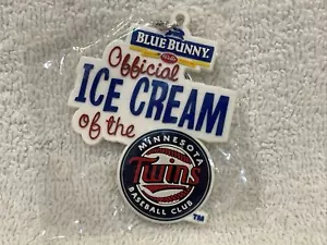 COOL Minnesota Twins SGA Team Logo Blue Bunny Ice Cream Keychain, NEW&NICE!! - Picture 1 of 2