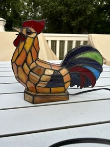 Vintage Stained Glass ROOSTER Lamp Tiffany Style Vibrant Colors Damaged - Picture 1 of 6