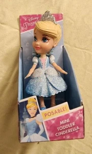 Disney Prinzessin Mini Puppe 3" Einweg Aschenputtel Blau Kleid 2017. - Bild 1 von 6