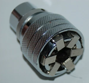 Universal Adjustable Socket Tool 3/8" Drive fits 1/2" - 3/4", 12-16 mm Hex Bolts - Picture 1 of 3