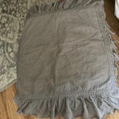 Hardware de restauración único diestro adolescente andrajoso con volantes estándar farsa gris niña Foto 1 de 4