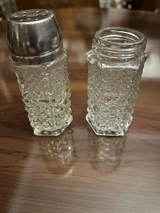 Vtg Wexford Anchor Hocking Clear Diamond Point Salt & Pepper Shakers Missing A L - Picture 1 of 4