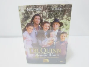 Dr. Quinn Medicine Woman The Complete Season 4 (DVD, 8-Disc Set) - Foto 1 di 3