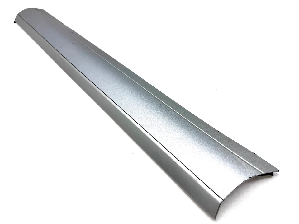 PORSCHE CAYENNE 955 957 2003-2010 PUERTA DELANTERA DERECHA MOLDURA OEM PLATEADO Foto 1 de 4