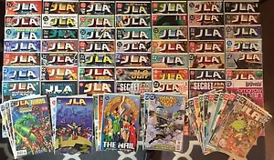 ENORME LOTE/EJECUCIÓN DE CÓMICS DE 72 números de JLA DC Superman Mujer Maravilla Flash Titans FUNCIONA COMPLETO - Imagen 1 de 12