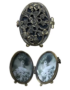 Antiguo Medallón Victoriano con Bisagras Marco de Fotos Rosa Floral Tono Dorado - Imagen 1 de 6