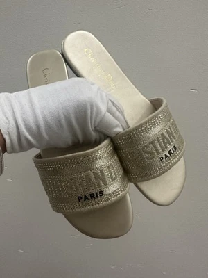 Sandalias planas Christian Dior para mujer Dway color tostado dorado 39 EU 9 EE. UU. Foto 1 de 4