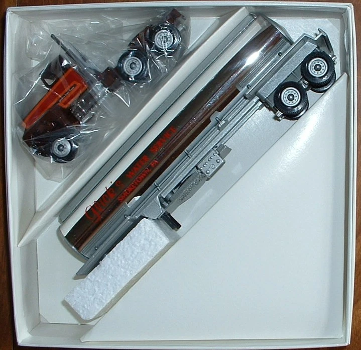 Camión cisterna de agua Glick's Smoketown, PA '89 Winross Foto 1 de 1