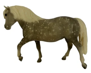 Breyer Horse Dapple Gray Mare The Black Beauty Family Merrylegs 7 In - Picture 1 of 9
