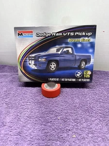 Dodge Ram VTS Pickup. Monogram Dream Rides. Offener Karton/versiegelte Beutel. 1:25 - Bild 1 von 4