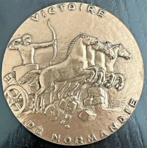 WW2 1944 Victory at Normandy Medal - Picture 1 of 4