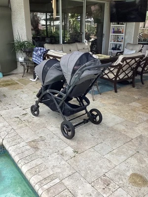 Cochecito doble Contours Elite V2 convertible tándem 2 soportes de asiento de coche Graco Foto 1 de 4