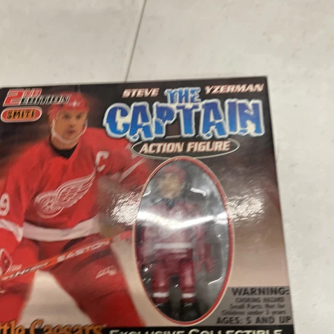 HARD TO FIND LITTLE CEASARS THE CAPTAIN " STEVE YZERMAN " ACTION FIGURE SMITI Cover