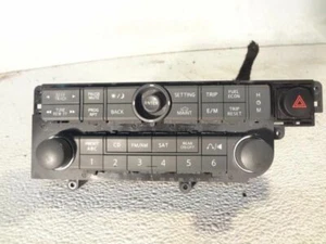Panel de control de audio para Nissan Quest 2006 - Imagen 1 de 2