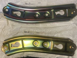 Harley-Davidson 56627-00 56628-00 FX, Deuce Rear Fender Support Brackets 'R' - Picture 1 of 8