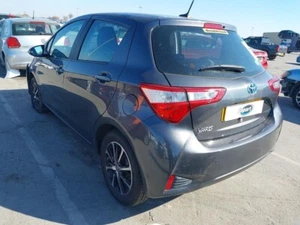 2019 TOYOTA YARIS 1.5 PETROL/ELE CVT BUMPER DOORS BOOTLID ENGINE AERIAL BREAKING - Picture 1 of 7