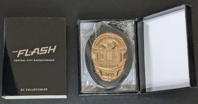 THE FLASH CENTRAL CITY POLICE DETECTIVE BADGE BARRY NEW DC Comics 👮 - Image 1 of 4