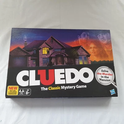Cluedo Classic Detective Board Game 2011 Edition by Hasbro Complete VGC - Image 1 of 4