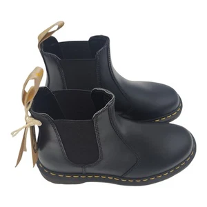 New Dr. Martens® Women's 8/Men's 7 Embury Chelsea Boots in Black Wyoming - Picture 1 of 8