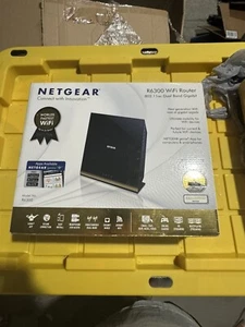NETGEAR R6300 1300Mbps 5 Port Wireless Router - Picture 1 of 9