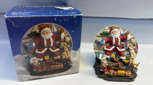 Piatto e supporto Babbo Natale 3D dipinto a mano Un Natale ricordato 1997 18019 in scatola - Foto 1 di 6