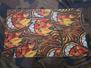 SPITFIRE SKATEBOARD CO Aufkleber BANNER FLAGGE GOBELIN Decal EMAILLE PIN Badge*** - Bild 1 von 8