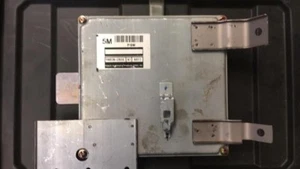 Quest Engine 1997 computadora ECM ECU MECM-C504 - Imagen 1 de 1