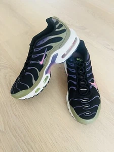 Nike Air Max Plus schwarze Laufsneaker DX3093-001 GS Größe 4,5Y Damengröße 6 - Bild 1 von 11