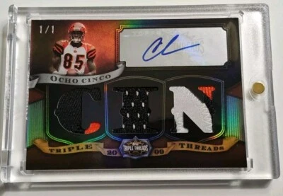 2009 TOPPS TRIPLE THREADS CHAD OCHOCINCO JOHNSON GAME WORN TRIPLE PATCH AUTO 1/1 - Image 1 of 2