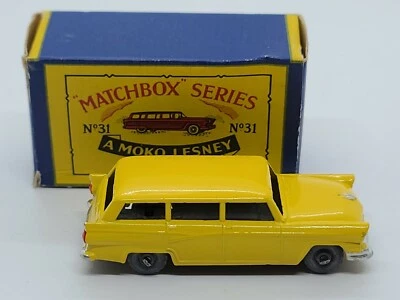 Matchbox Lesney Moko Ford Customline 1957 camioneta #31A ruedas grises nuevo en caja Foto 1 de 4