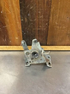 Triumph TR6 TR4 TR4A TR250 • Original Hood Catch Plate Assembly. Used. KT1075 - Bild 1 von 7