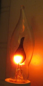 FLICKER FLAME LIGHT BULB 1 watt E12 candelabra base flickering candle neon 1w C7 - Picture 1 of 4