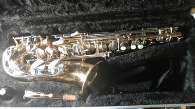 Antigua Vosi Student Alto Saxophone - Image 1 of 2