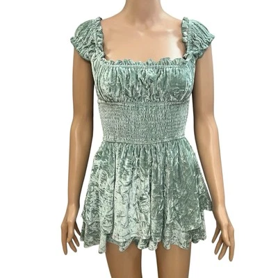 Mameluco Urban Outfitters Rosie Terciopelo Triturado XS Lechera Coqueta Manga Gorra Foto 1 de 4