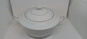 WHITE SCAPES NORITAKE WHITECLIFF PLATINUM COVERED VEGETABLE SERVING BOWL 4251 - Picture 1 of 24