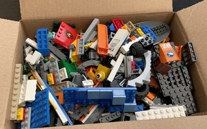 Genuine Lego 2.5kg Bundle Assorted Bricks Pieces Wheels Acc Multi-Coloured Box C - Picture 1 of 7