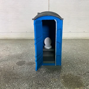 1:18 Scale Blue Portable Mobile Street Restroom Chemical toilet Porta-Potty blue - Picture 1 of 4