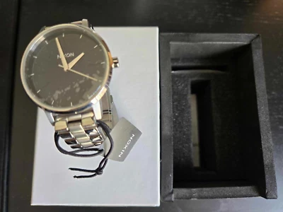 Женские наручные часы Nixon Kensington из нержавеющей стали - черные - A099 000 - Изображение 1 из 4