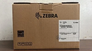 NUEVA impresora de etiquetas de código de barras Zebra ZD220d - ZD22042-D01G00EZ - Imagen 1 de 1