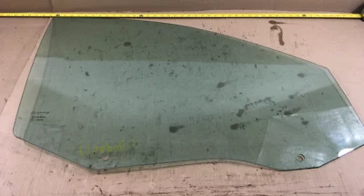 2012-2017 DODGE GRAND CARAVAN FRONT RIGHT PASSENGER SIDE DOOR WINDOW GLASS OEM . - Image 1 of 4