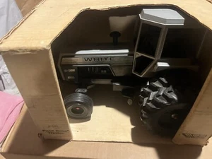 White 2-155 toy tractor Rare Silver Stripe Edition. 1/16 scale - Picture 1 of 13