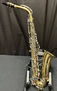 Buescher Aristocrat Alto Saxophone w/ Hard Case & Selmer Paris S80 Mouthpiece - Picture 1 of 12