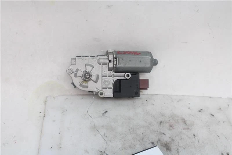 MOTOR TECHO CORREDIZO MERCEDES-BENZ CLS550 CLS63 2012 12 2188200142 1273100 Foto 1 de 4