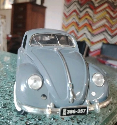 Modellino Auto-  Maisto Volkswagen Export- Sedan 1951-  1:18- 22 Cm - Immagine 1 di 4