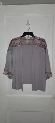 Umgee Womens Gray Embroidered Open Front Cardigan Top Short Sleeve Size M/L - Image 1 of 3
