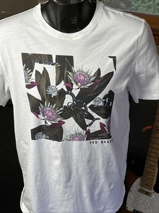 T-shirt Ted Baker bianca grafica TB taglia 6 uomo XL - Foto 1 di 10