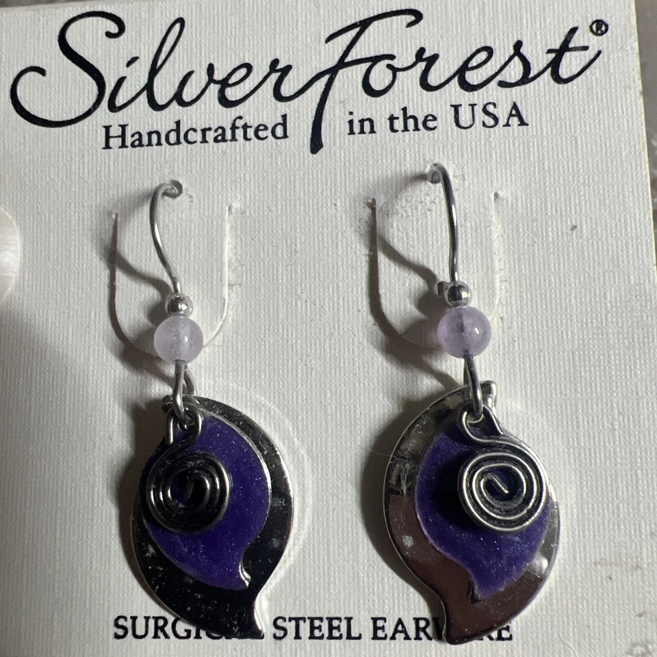 Pendientes Silver Forest EE. UU. Lágrima Tono Plata Cuentas Púrpura Cuelgan Foto 1 de 4