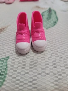 Barbie Puppe Hot Pink High Top Sneaker Schuhe Kleidung Zubehör Teen Skipper - Bild 1 von 5